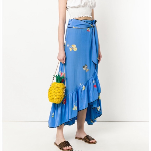 MICHAEL Michael Kors Handbags - MICHAEL KORS 🍍 Crafted Wicker Pineapple Crossbody
